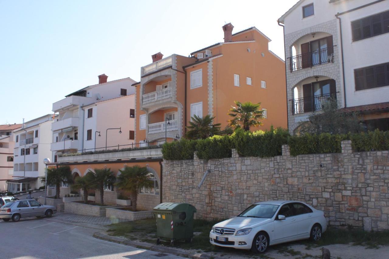Apartments And Rooms With Wifi Vrsar, Porec - 3007 Extérieur photo