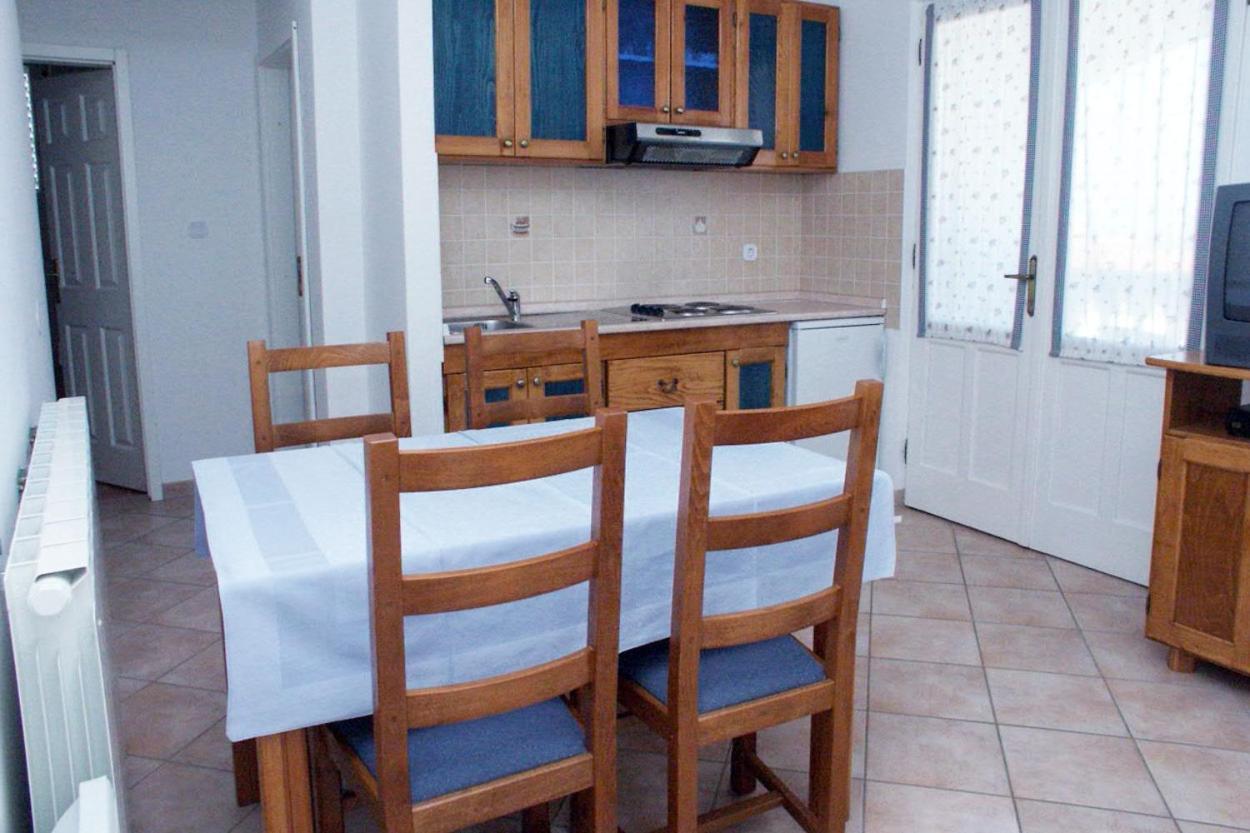 Apartments And Rooms With Wifi Vrsar, Porec - 3007 Extérieur photo